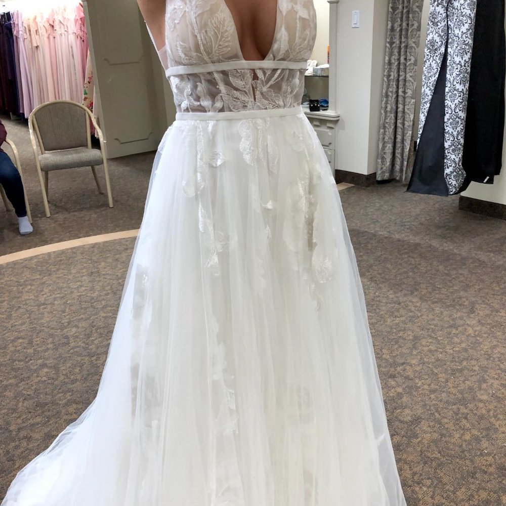 Willowby Galatea Wedding Gown (Ivory) - Picture 4 of 6